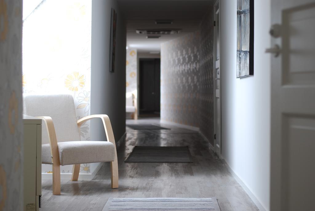 Suviste Guesthouse Kuressaare Exterior photo